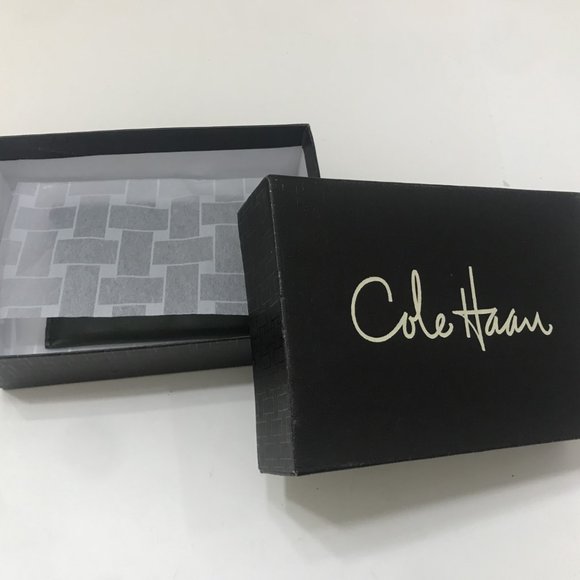 COLE HAAN CARD CASE - Picture 1 of 5